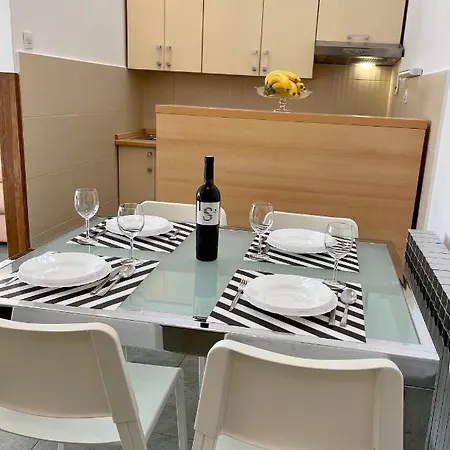Apartments Matacin With Sea View Abbazia Esterno foto
